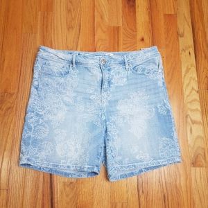 Seven7 Bonnaro Mid Rise Denim Shorts Floral Print